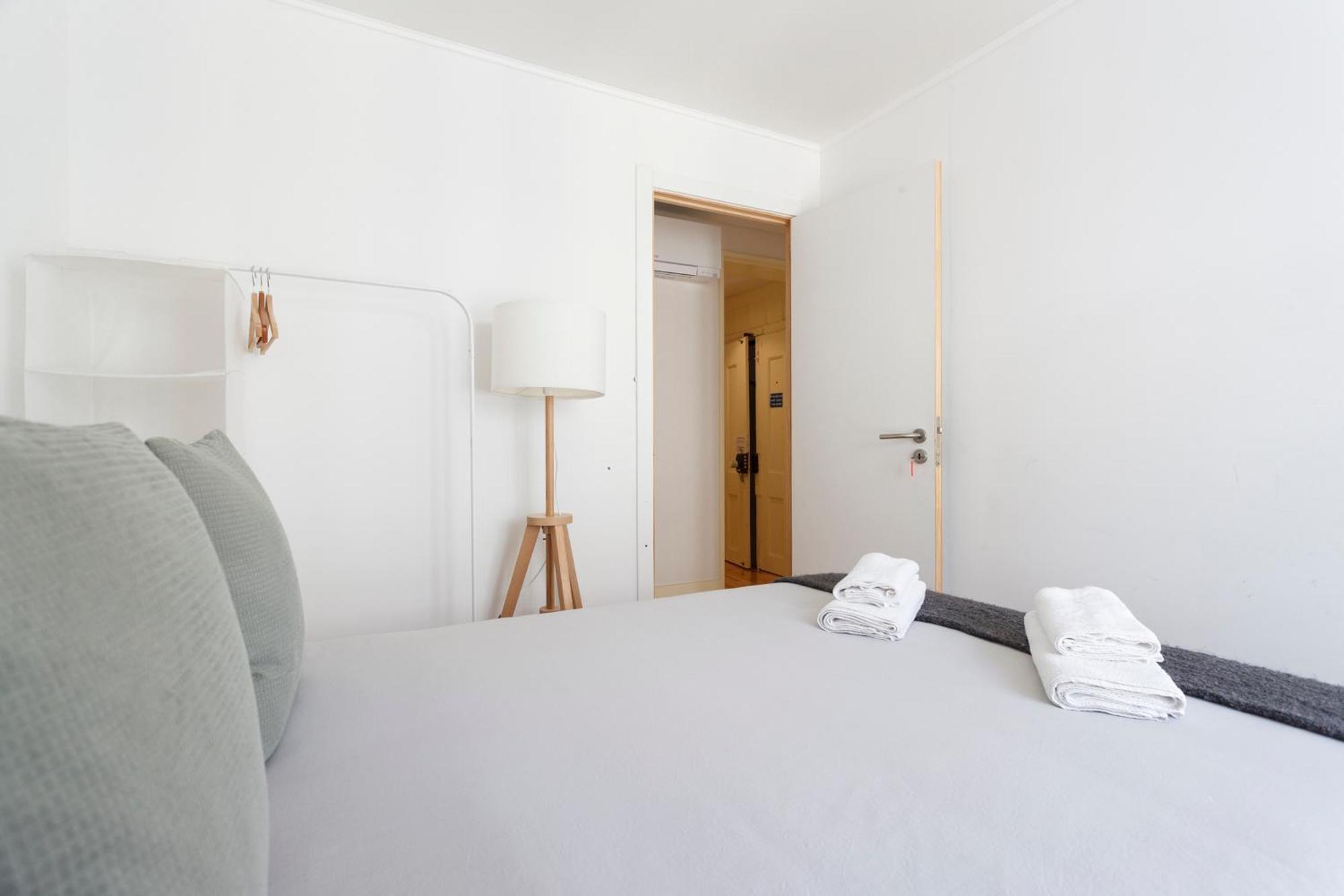 Privatunterkunft Bedroom In Shared House In Chiado - Historic Center Of Lissabon